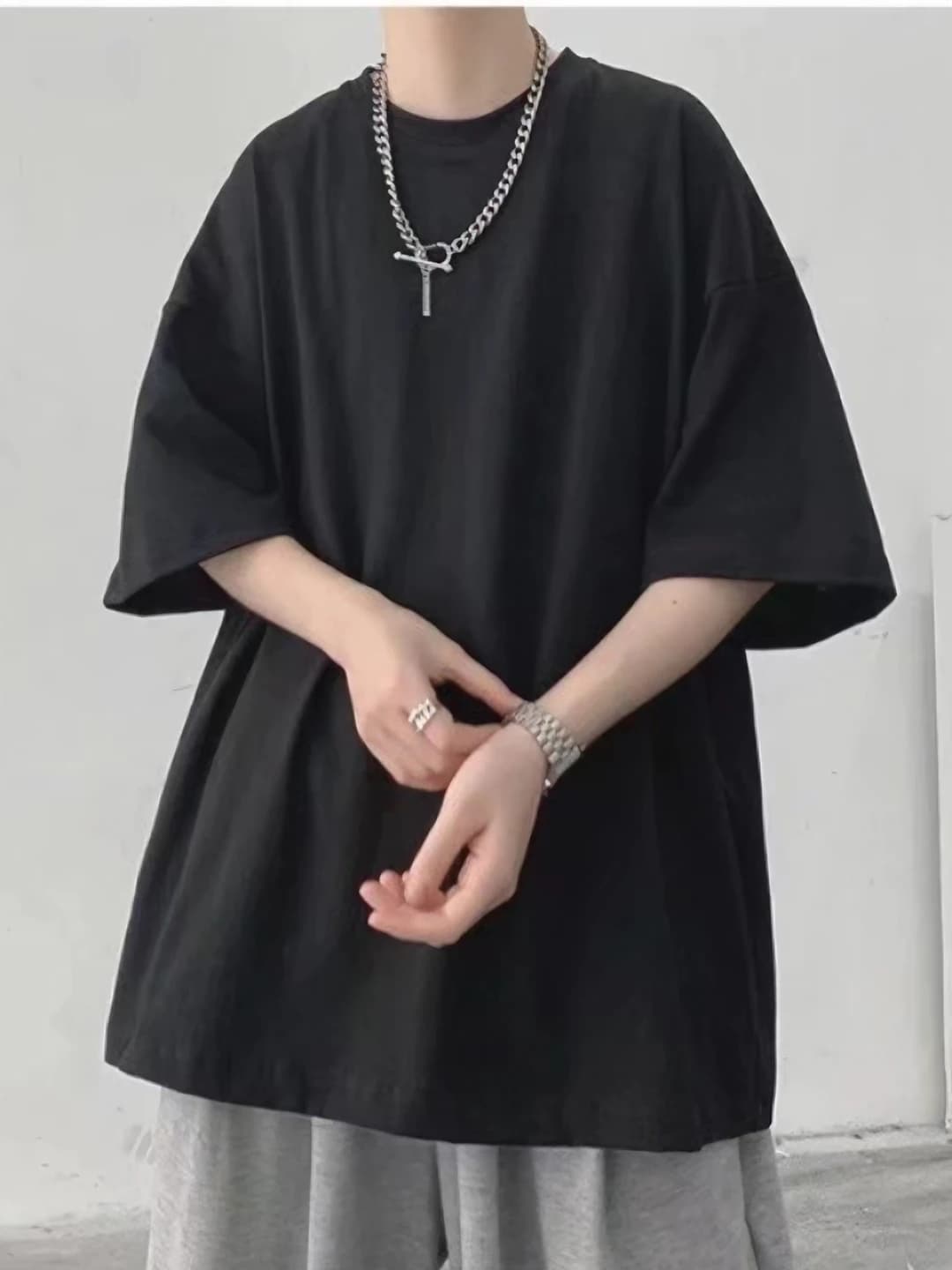 Black five sleeve