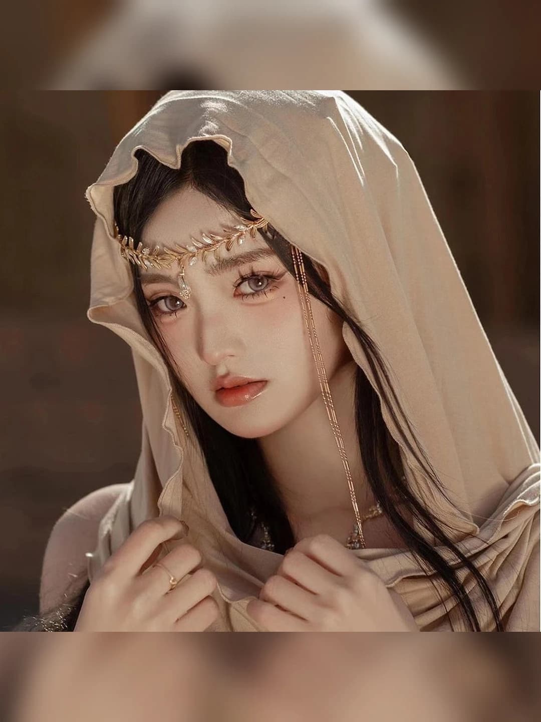 Gold headpiece 241213