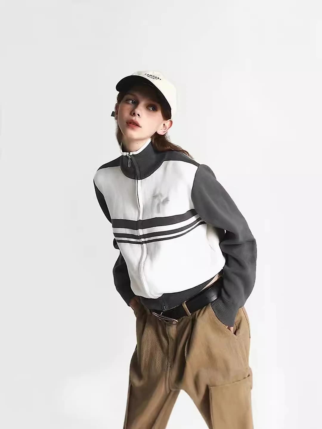 Women's 2026 autumn-winter preppy style retro loose fit stand collar zip cardigan sweater, striped/checked, long sleeve, mid-length