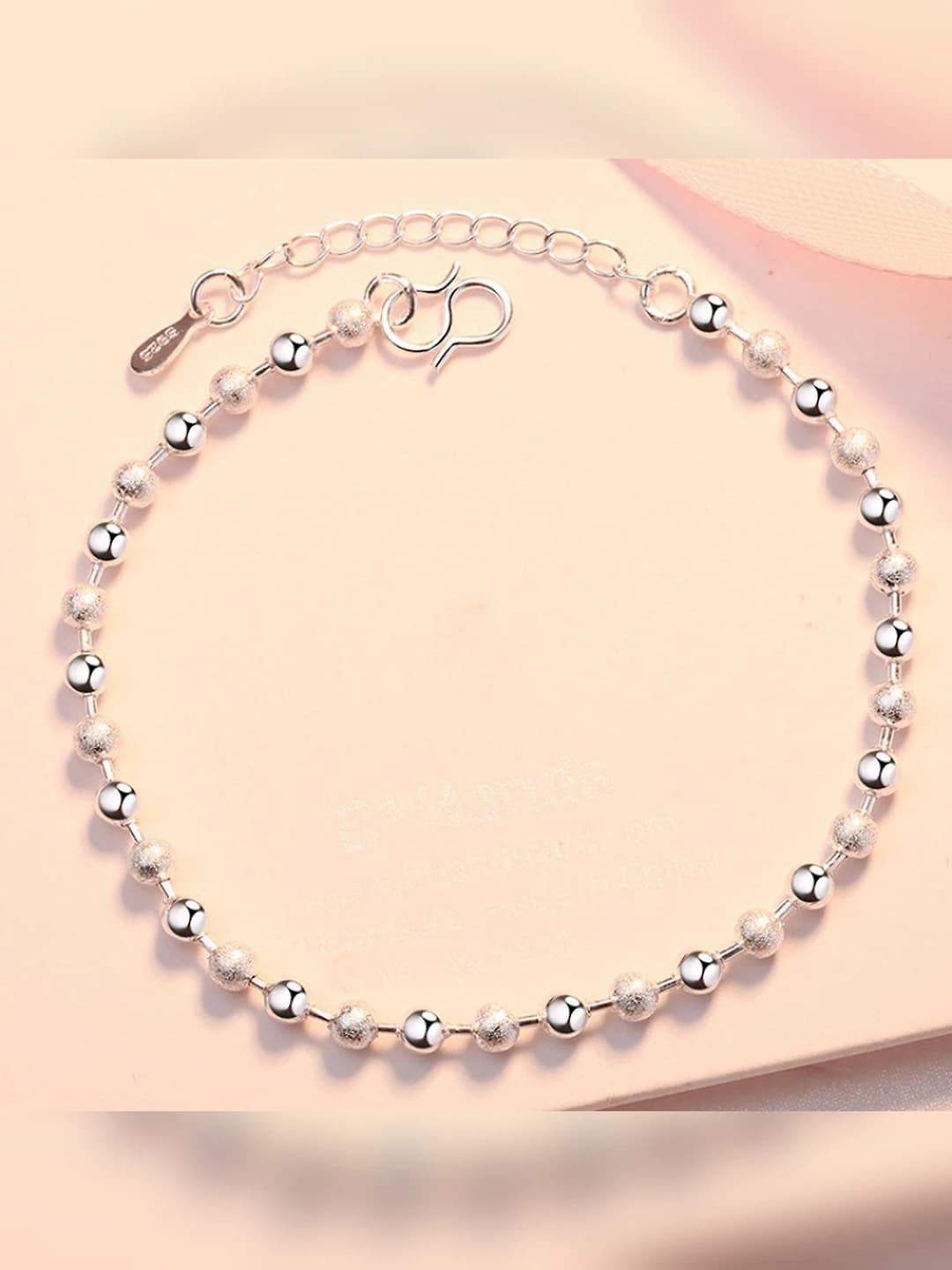 Glossy sand bead bracelet