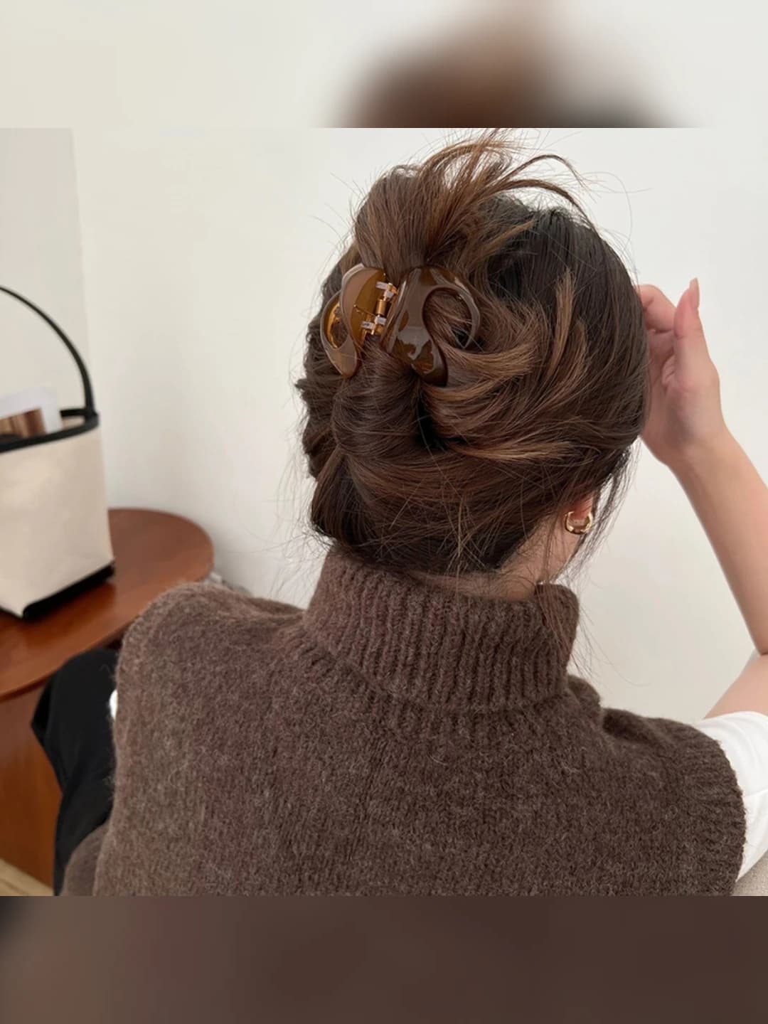 Women's large acrylic hair claw clip for high bun, Japan-Korea style, 2026