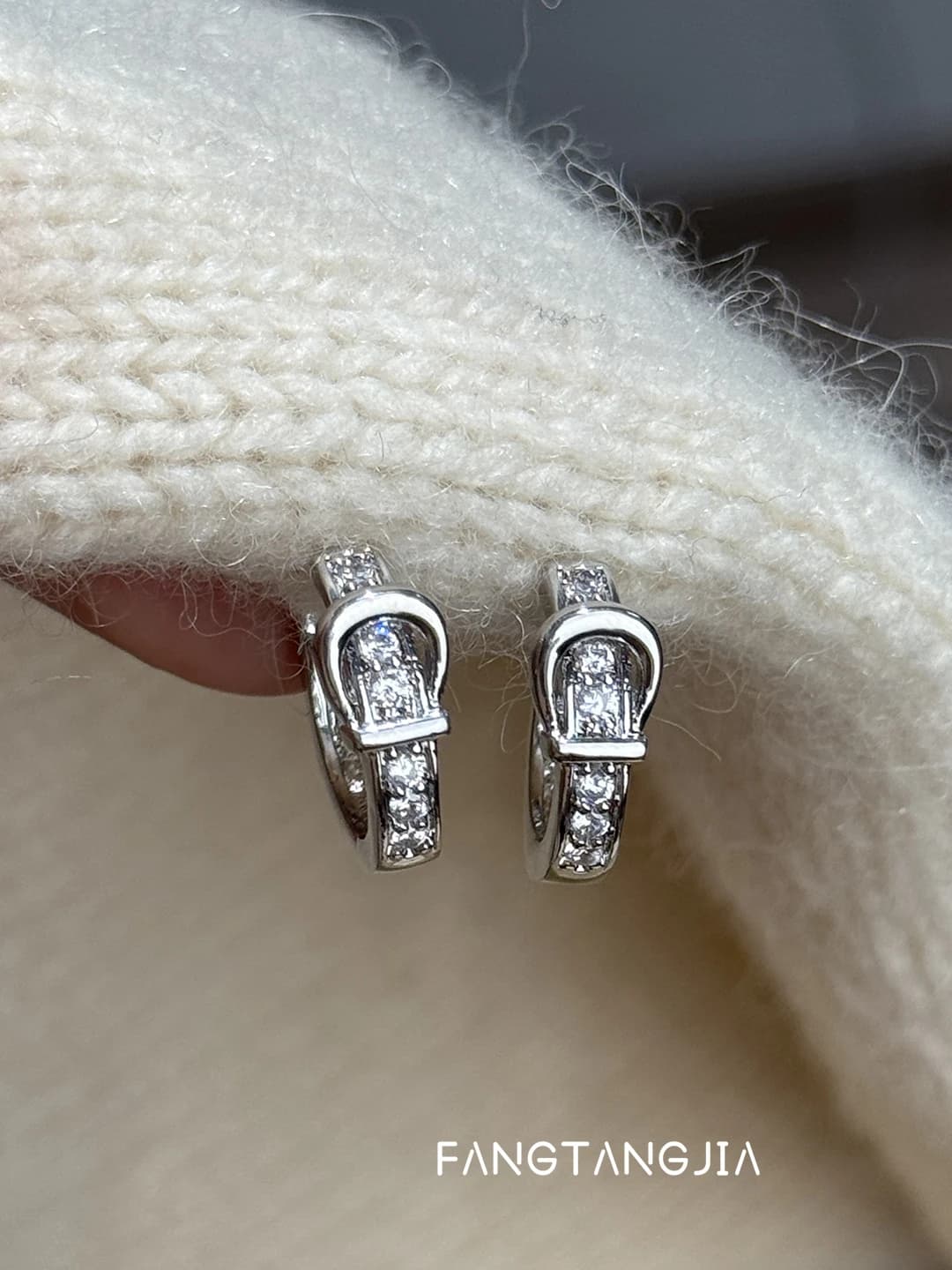 Серебряный