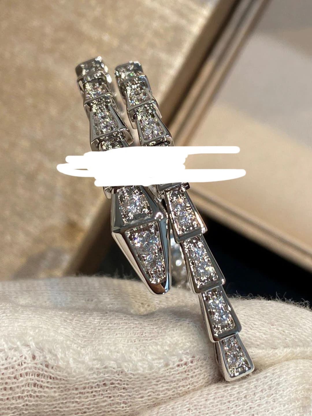 White gold, full diamond
