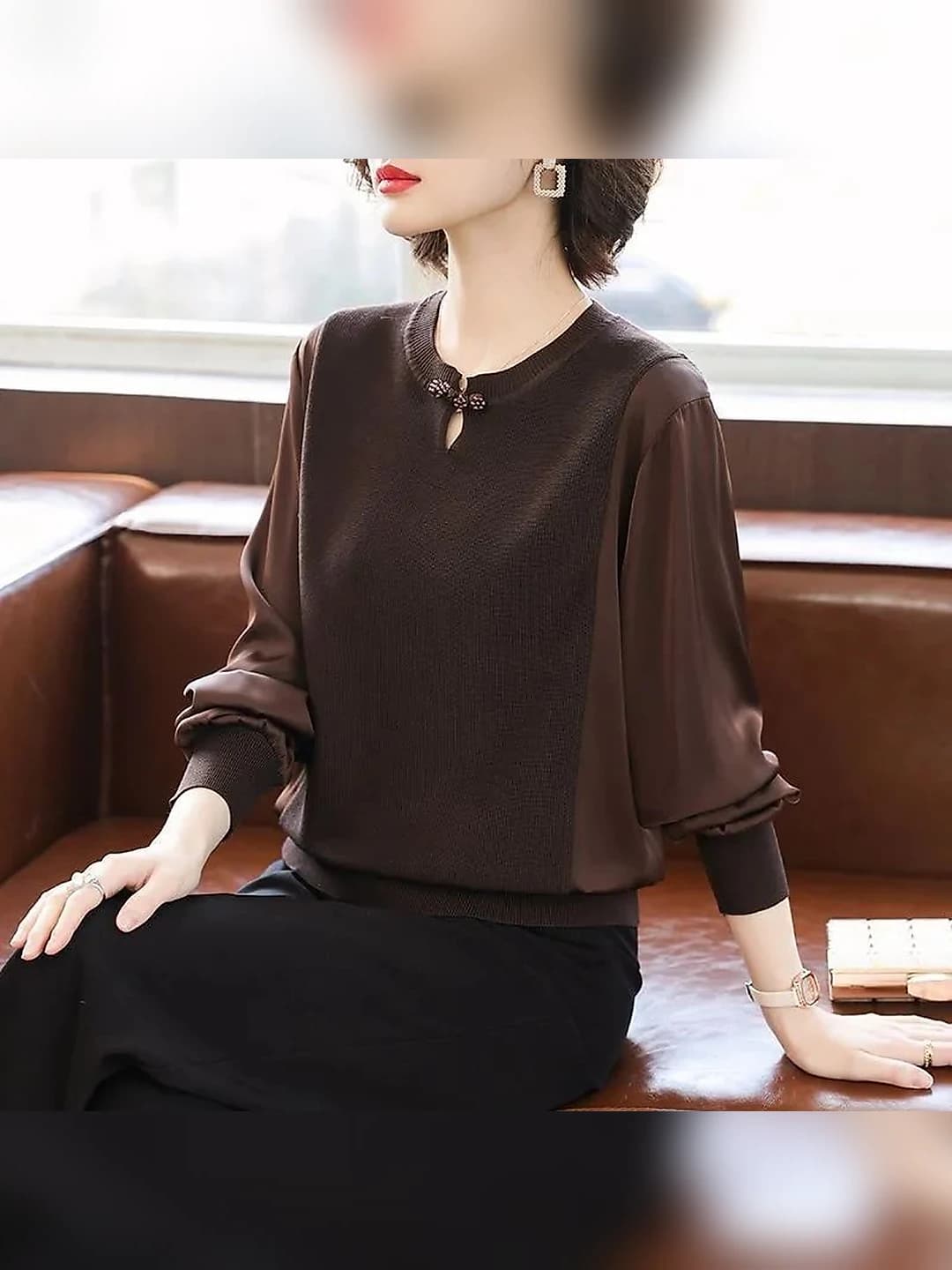Ayollar uchun bahor trikotaj sviteri, muz-ipak mato, bir rangli, bo'sh (oversize) kesim, dumaloq yoqa, uzun yeng, yupqa
