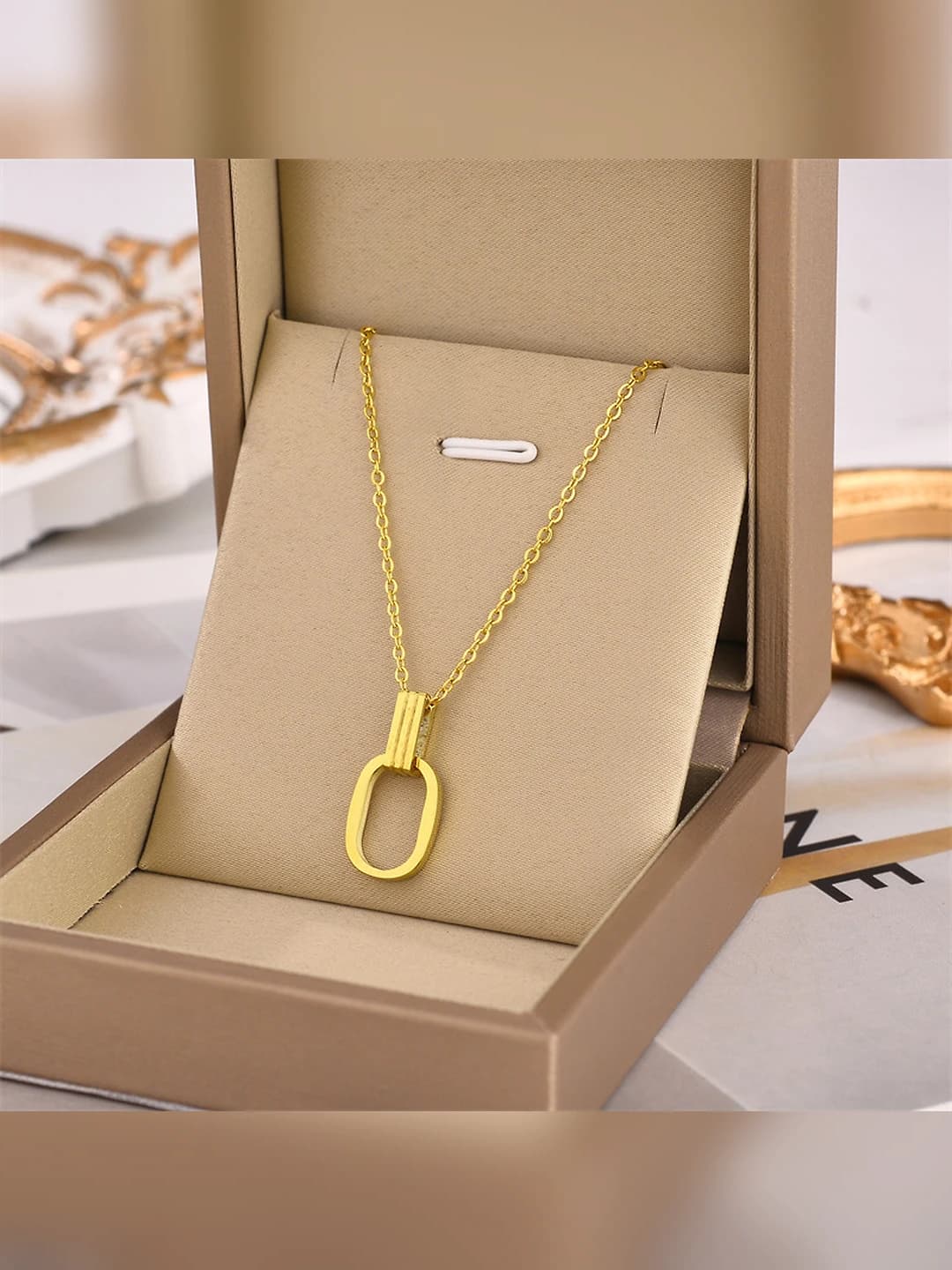 8944-Gold