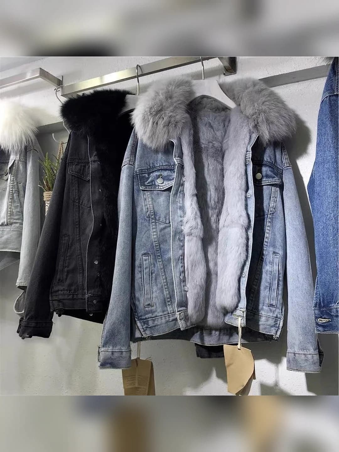 Women's winter denim jacket, fleece-lined, thickened, Korean style, loose fit, large fur collar, cropped, solid colour, 2026