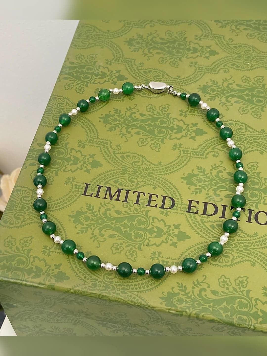 Pearl and green chalcedony necklace