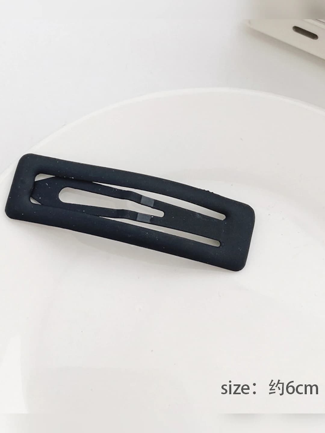 1# Black square clip