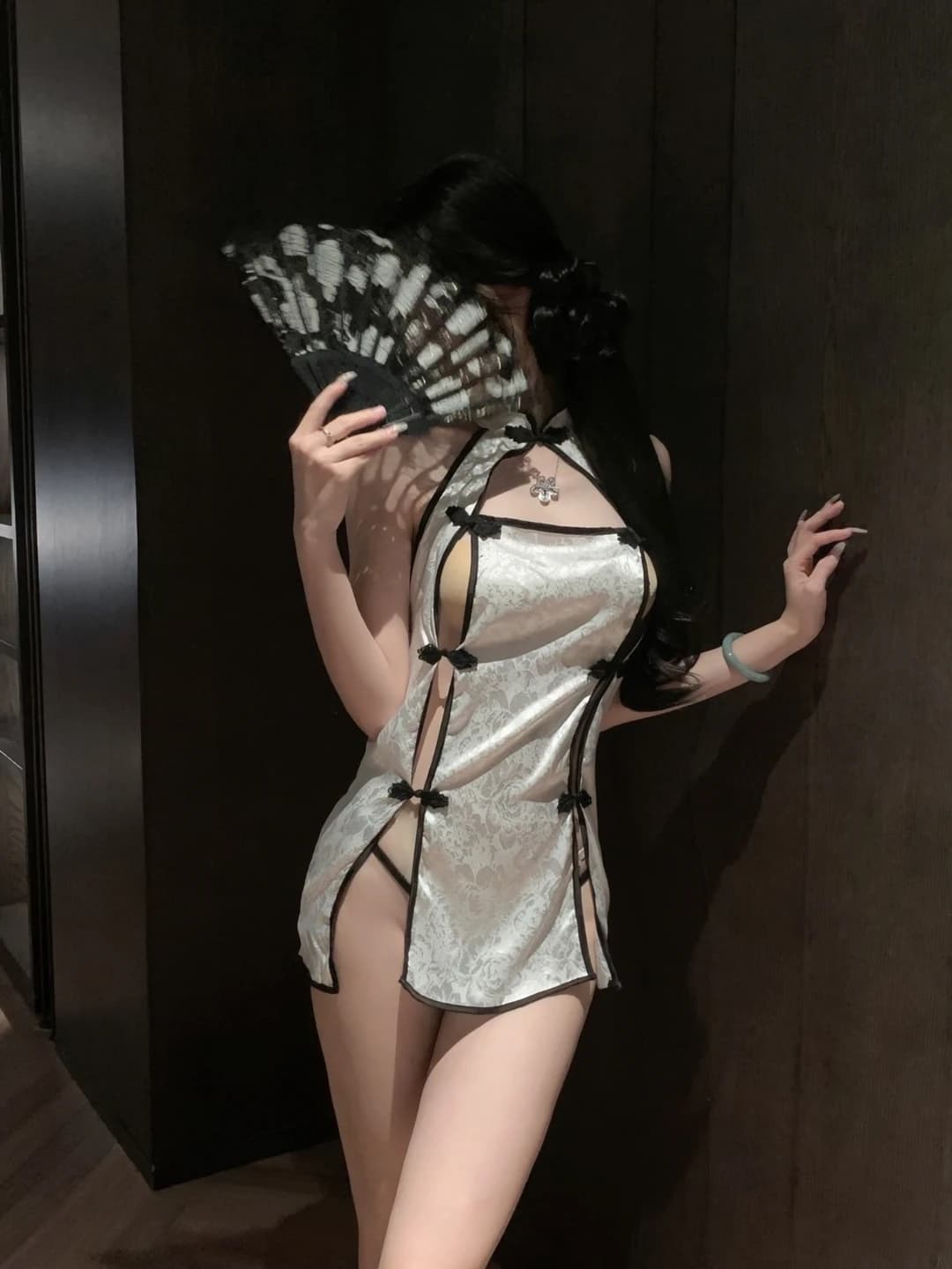New qipao white