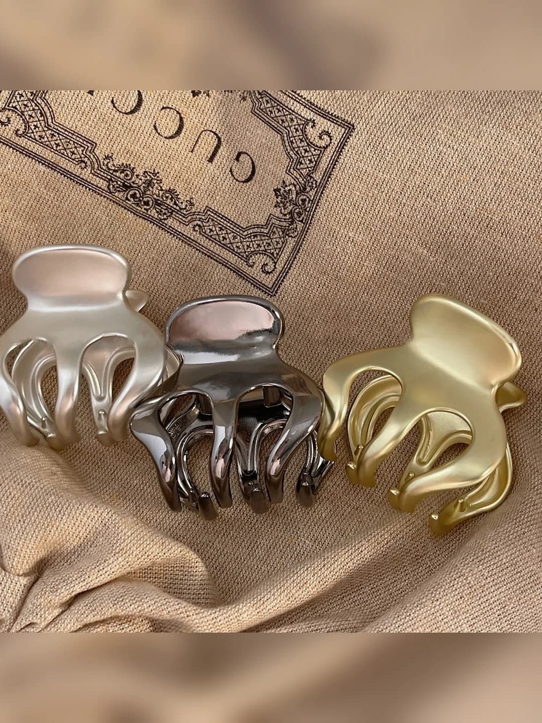 Women's retro metal shark-tooth hair clip, high ponytail fixing accessory