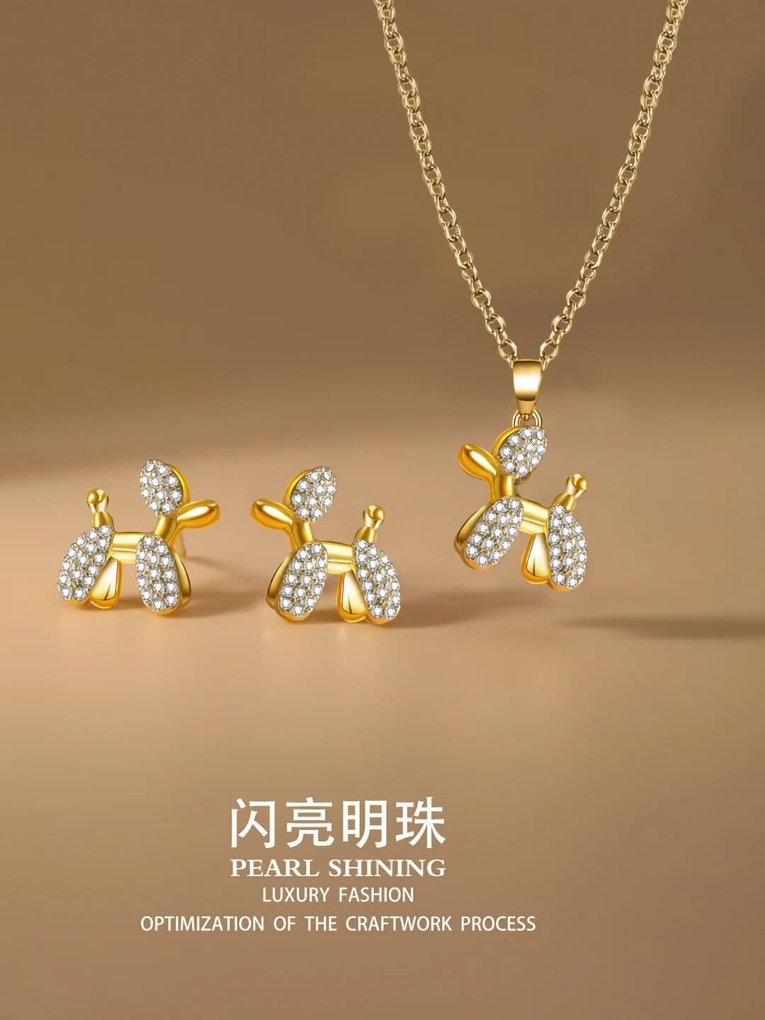 Women's earring and necklace set with bear pattern and zirconia