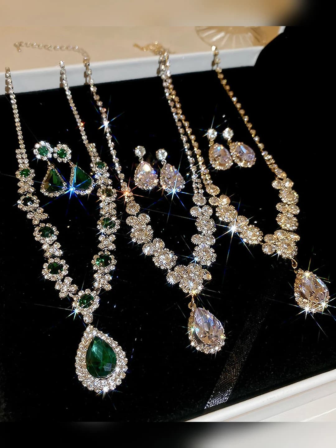 Ayollar uchun 2 dona rhinestone bo'ylab qo'shilgan suvoq shaklidagi zirkonli quloqchoq va bo'yn zanjiri to'plami