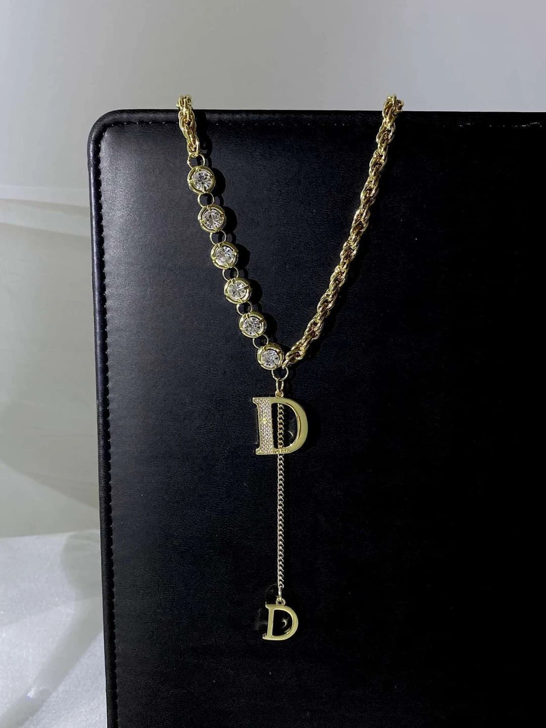 Letter D gold