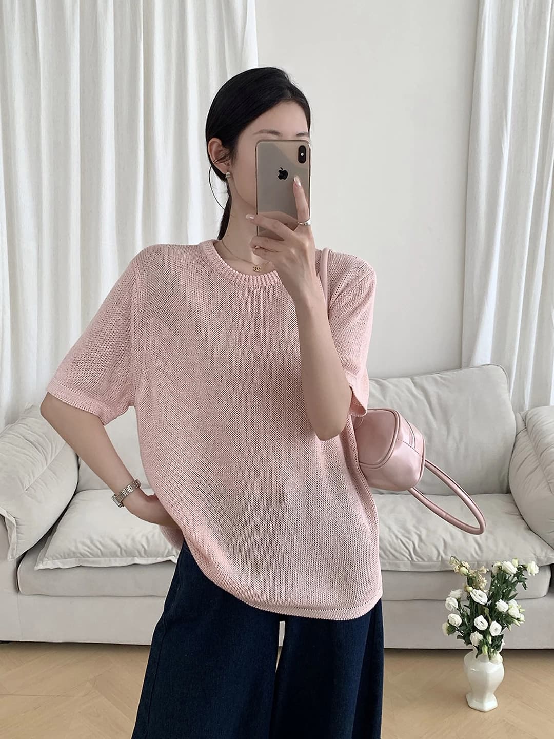 Ayollar uchun andoz trikotaj sviter, dumaloq yoqa, kalta yeng, bir rangli, bo'sh (oversize) kesim, o'rta-uzun