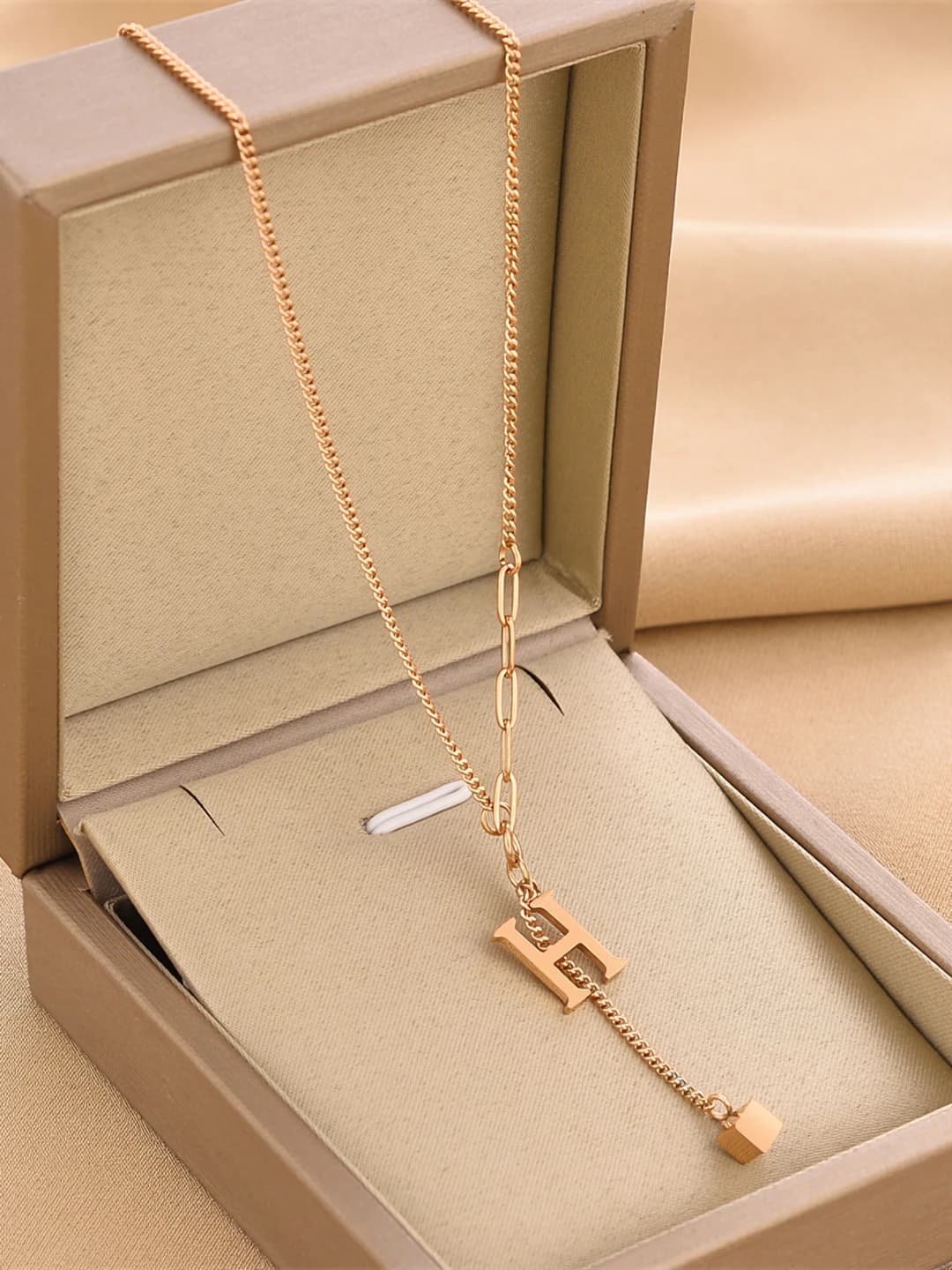 8831-Rose gold