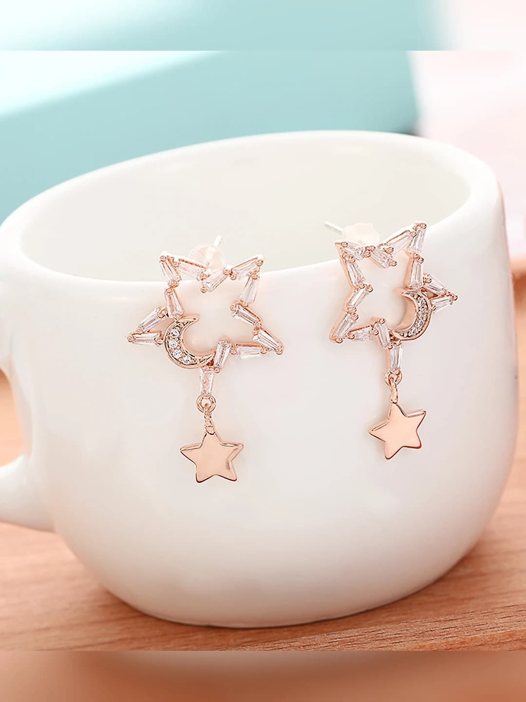 Women's 925 silver post earrings, geometric design element: five-pointed star and moon, minimalist style