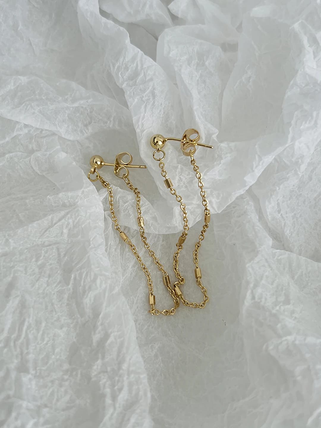 Women's silver post earrings in Korean style, chain, geometric shape, sparkling stones, tassel design
