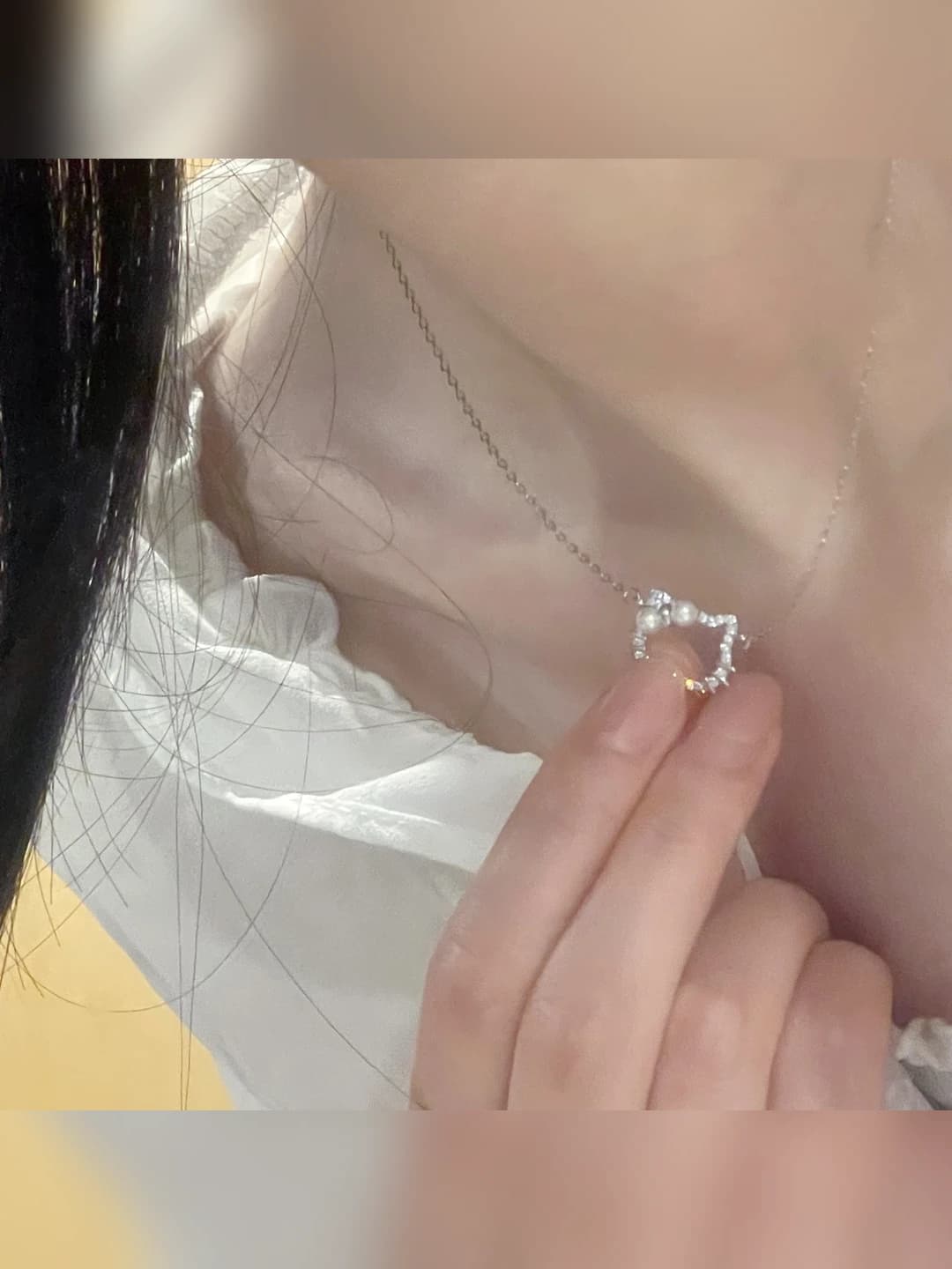 Small cat necklace