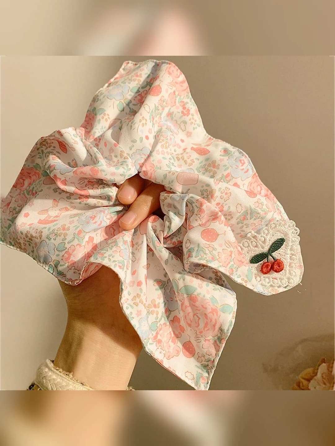 Pink floral cherry 22*22 cm