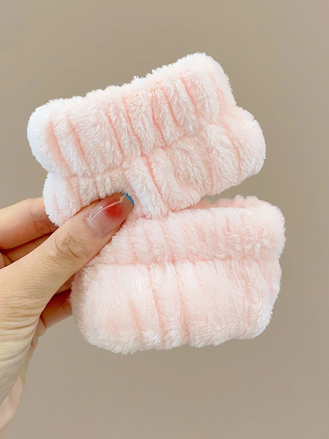 17# Light pink pair