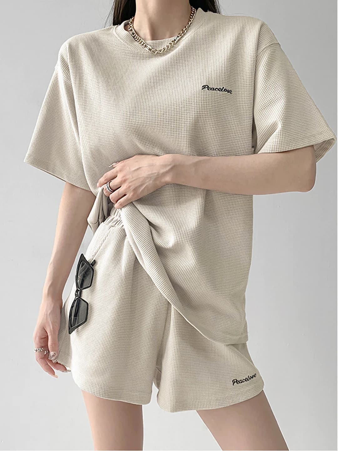 Women's summer casual loose fit tracksuit: waffle t-shirt and short shorts set