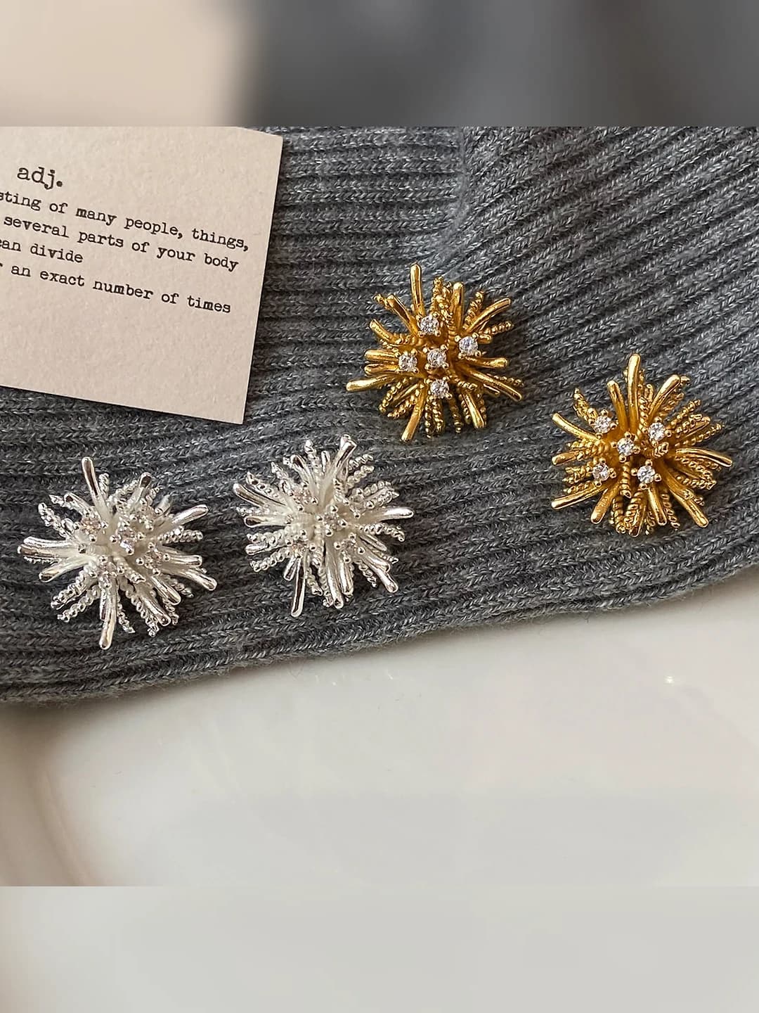 Women's zircon metal dandelion flower stud earrings