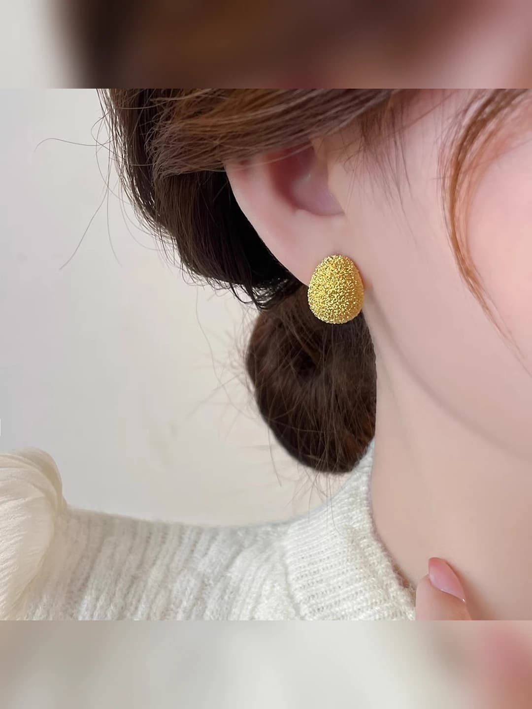Women's teardrop stud earrings with real gold plating, geometric design element, light luxury style