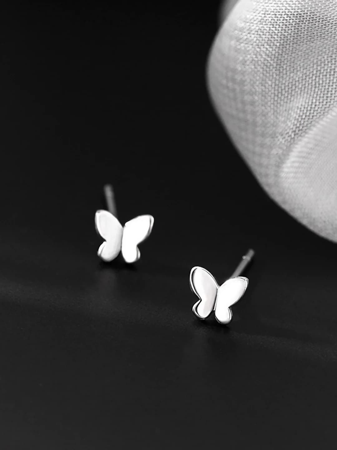 Women's summer small butterfly stud earrings, copper, vacation style, sweet and simple design element