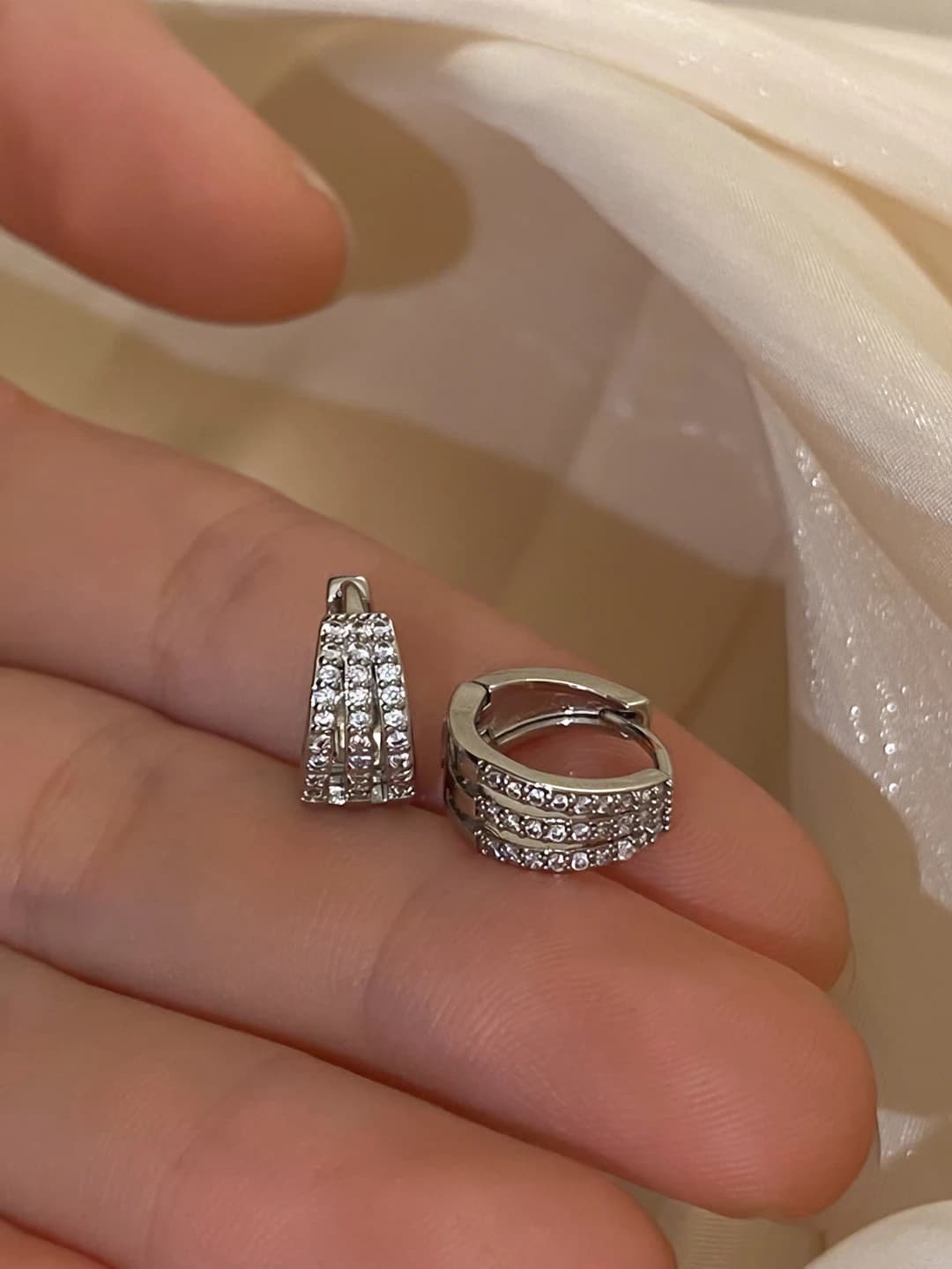Silver micro-set zircon 3-layer studs
