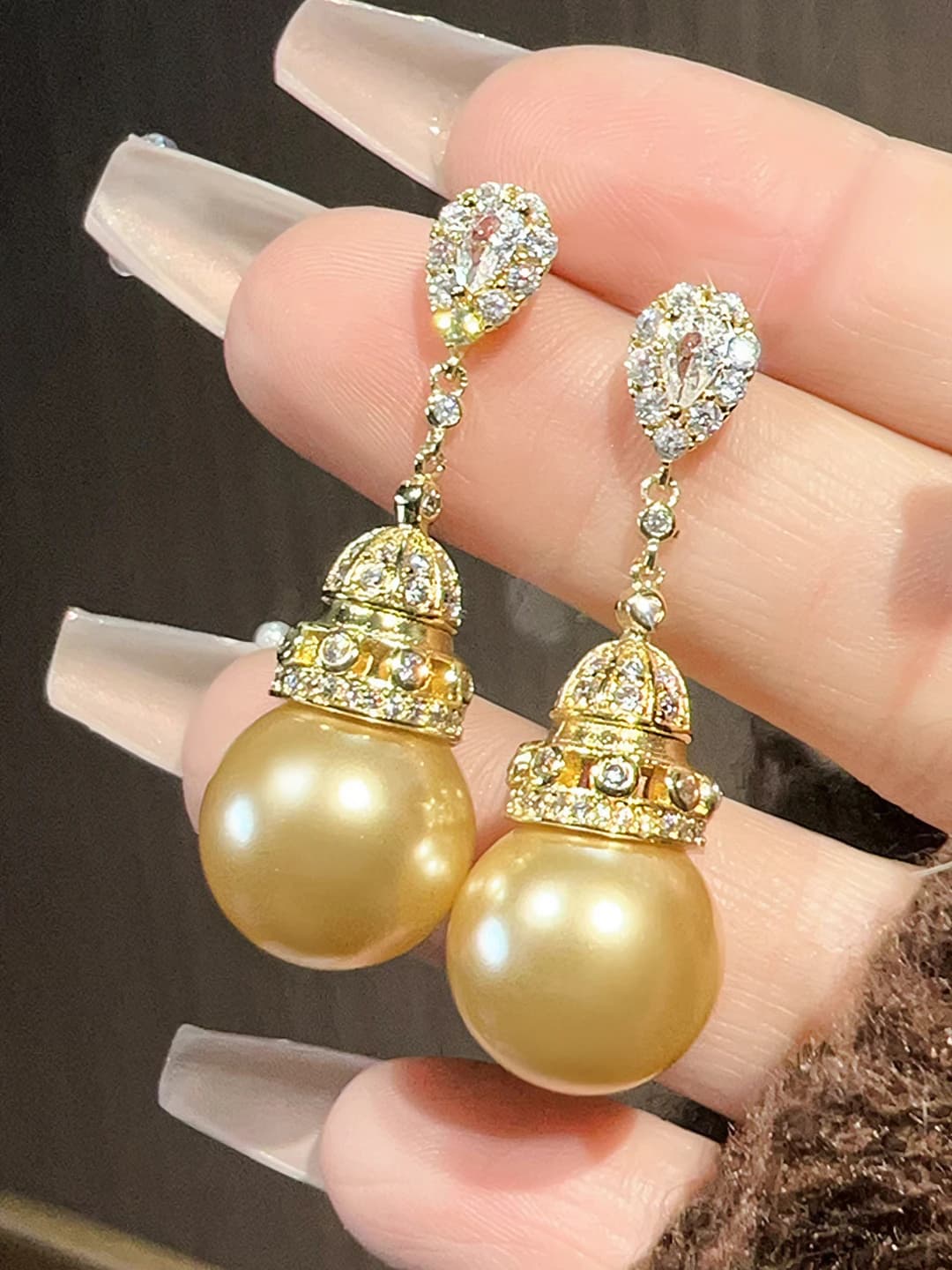 Gold ball stud