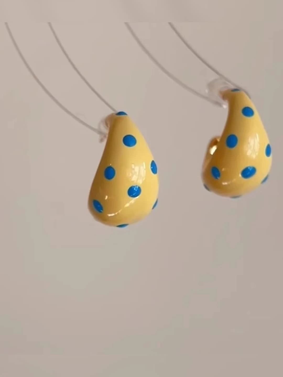 Молочный, горошек, серьги, пара