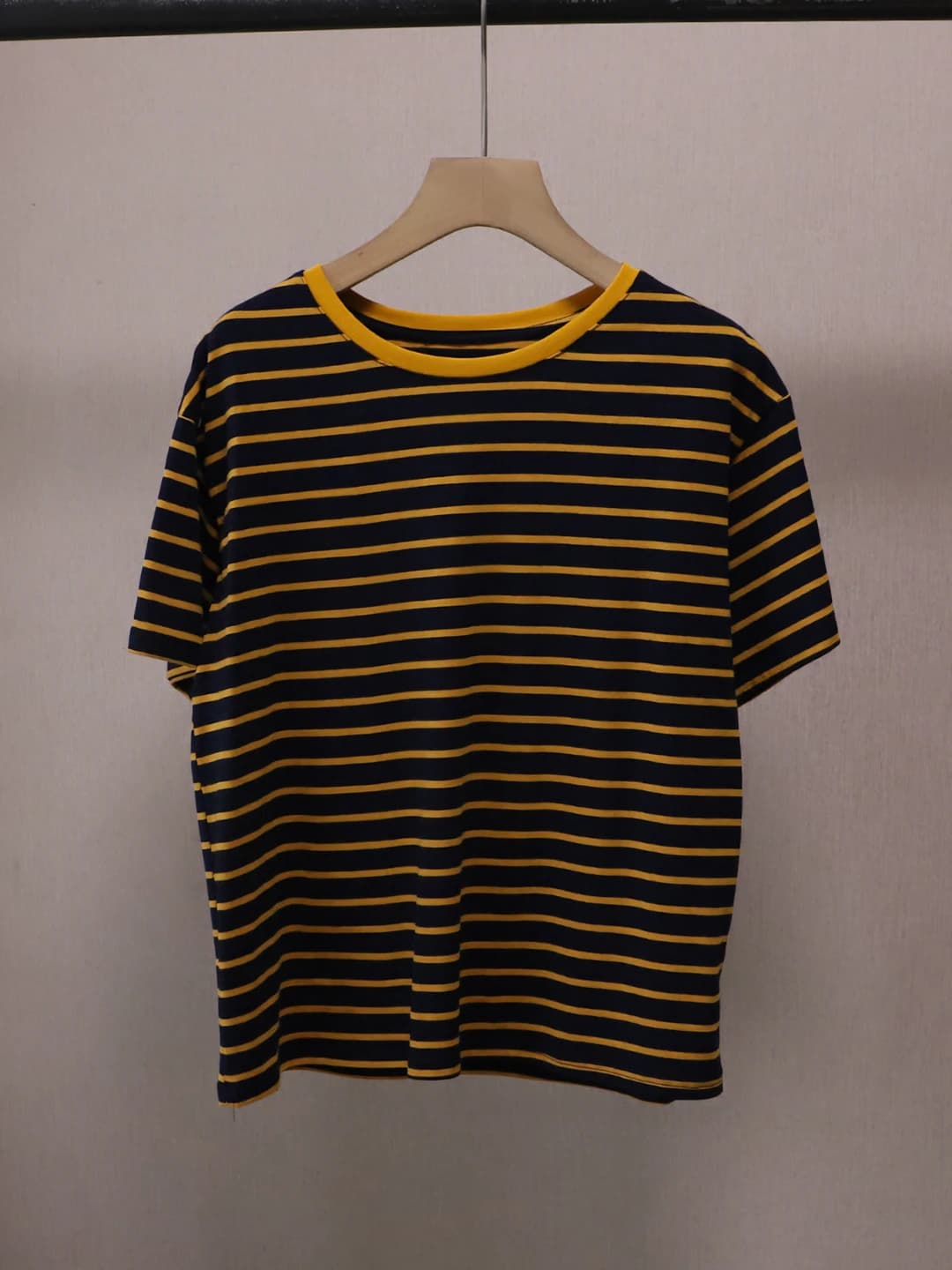 Royal blue / Yellow