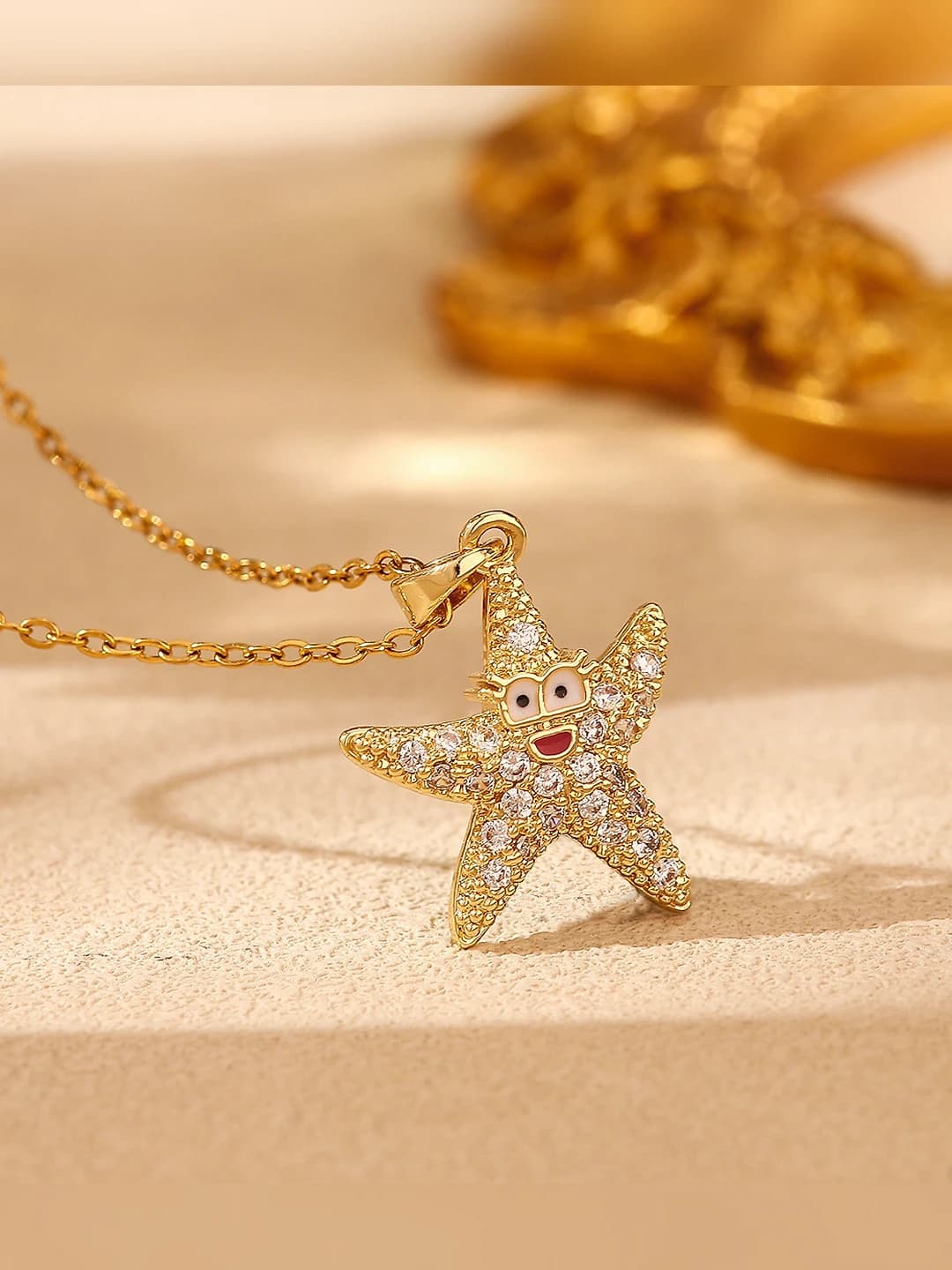Women's titanium steel starfish pendant necklace, casual style
