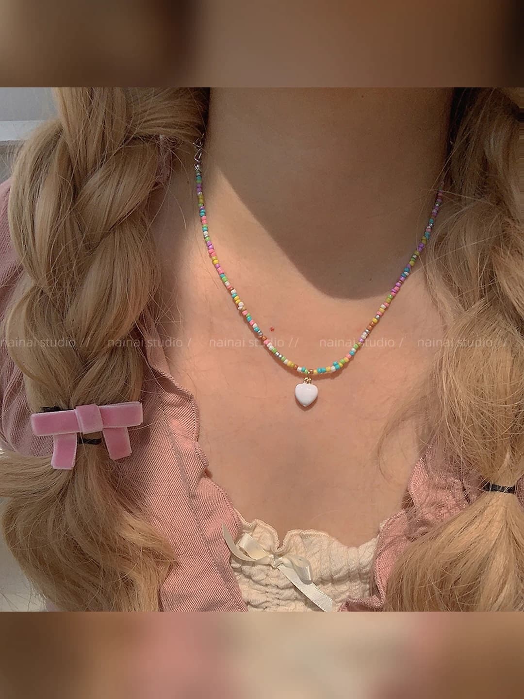 White (bead color random)