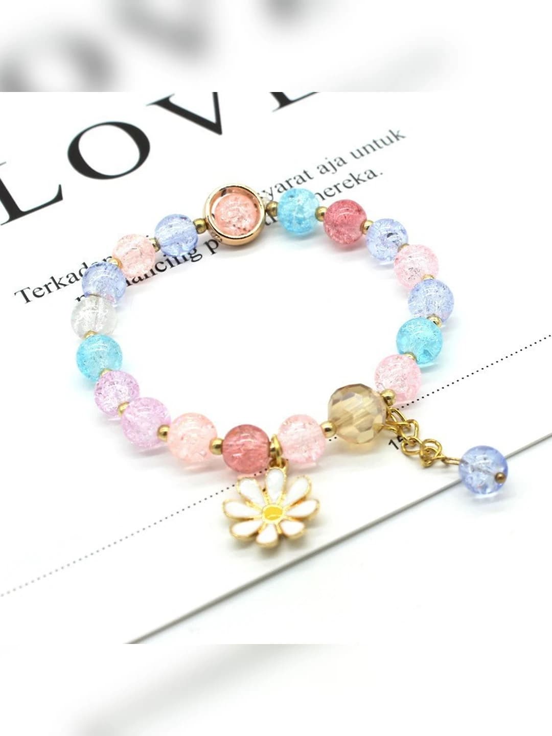 Multicolour small daisy chain