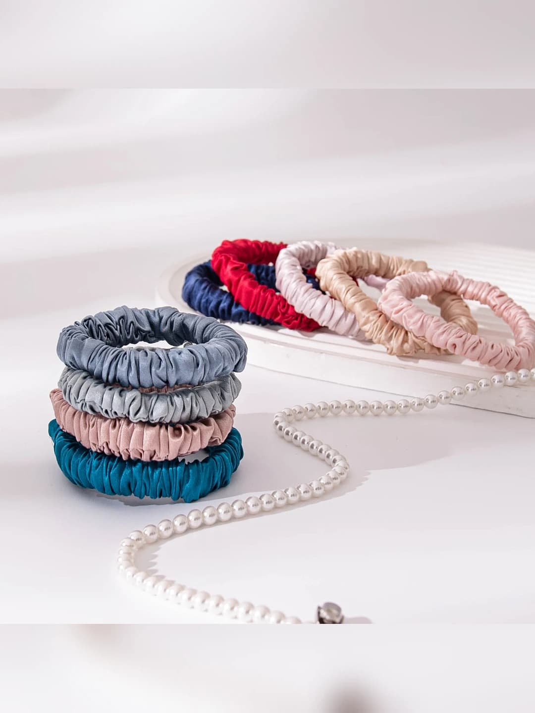 1 cm small stretch hair tie made of mulberry silk and silk, high elasticity, does not damage hair