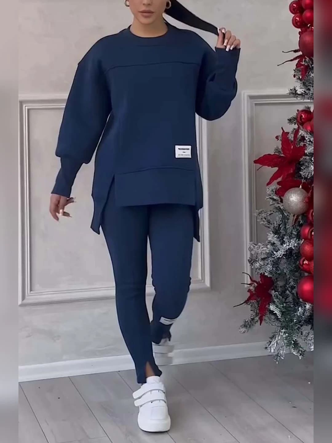 Синий