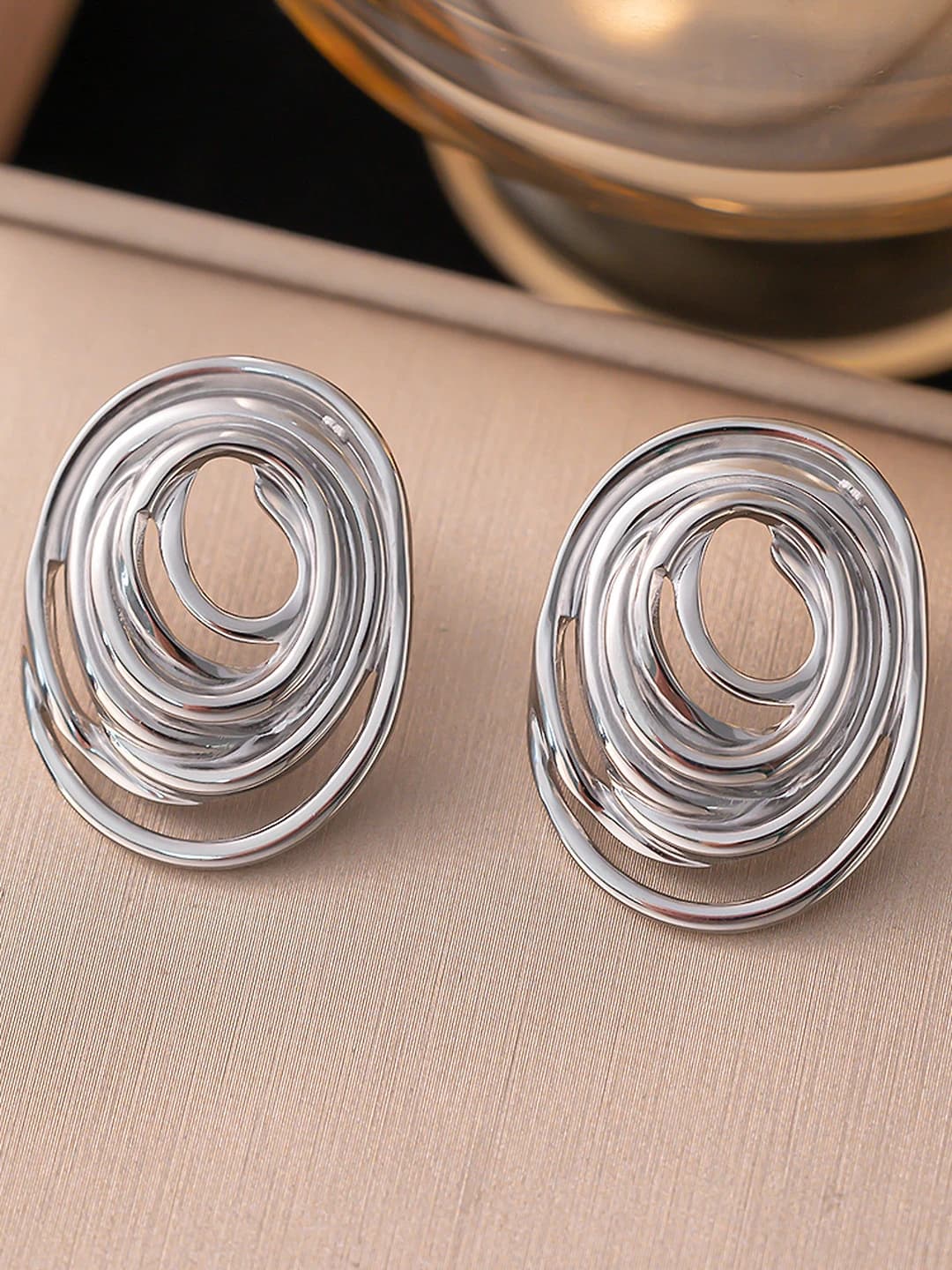 Steel oval