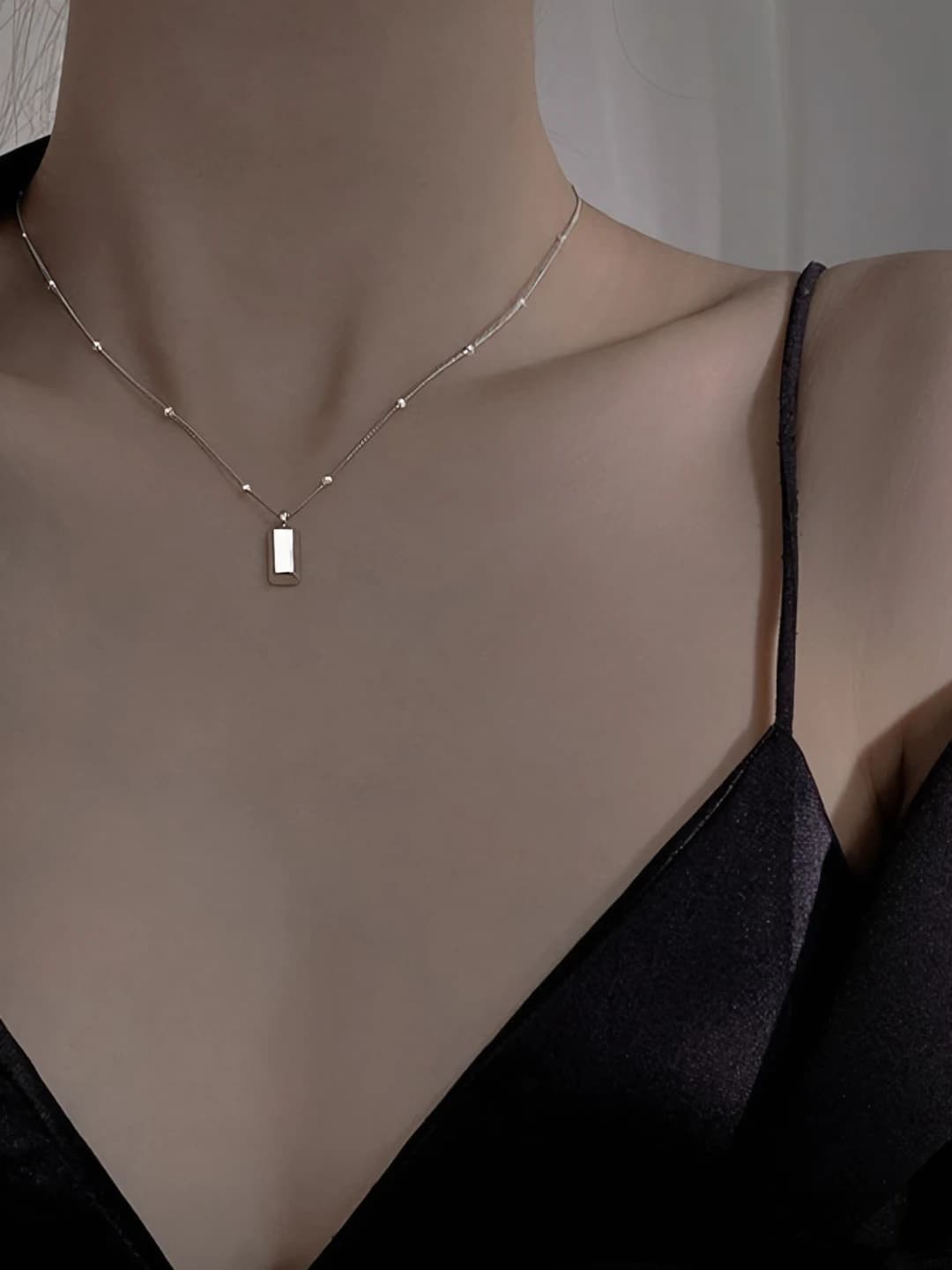 Women's 2026 minimalist geometric design small gold bead chain necklace