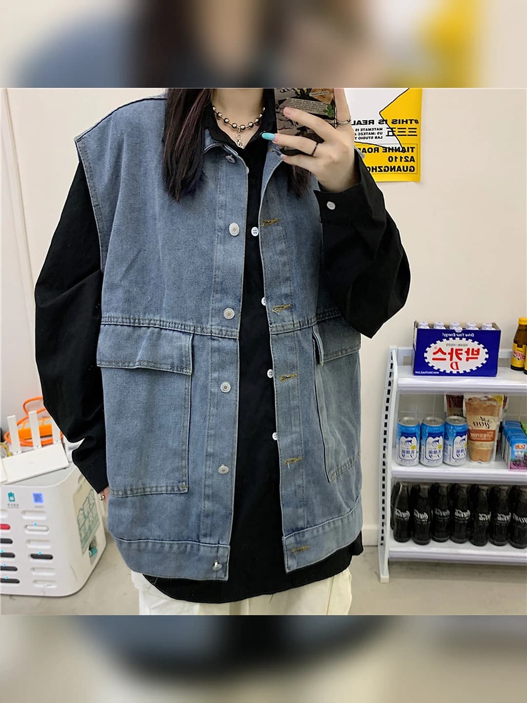 Ayollar uchun 2026 bahor-kuz koreys uslubida denim jilet, bo'sh (oversize) katta o'lcham, yengsiz, qaytarma yoqa, bir rangli, OL uslubida