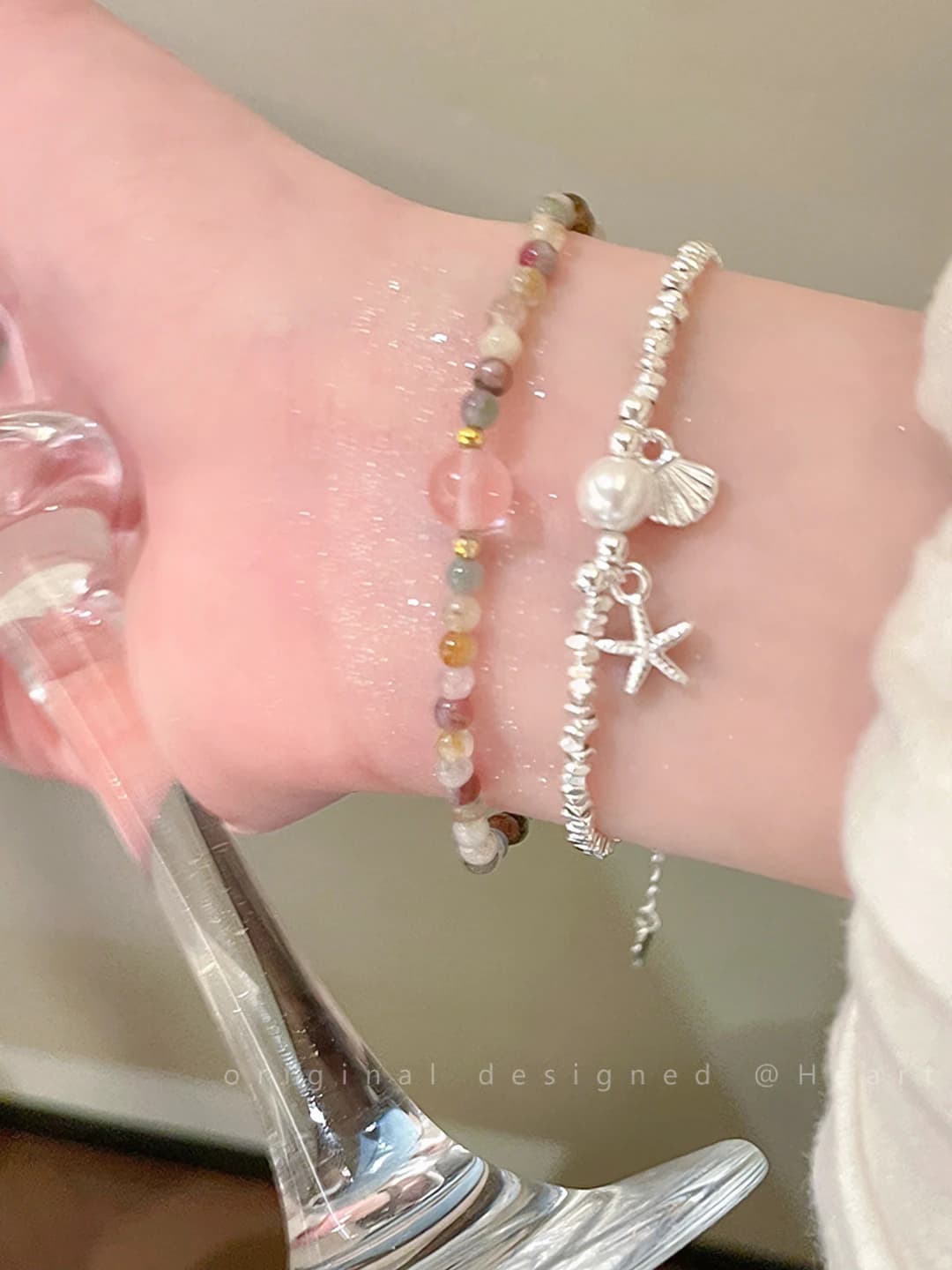 Women's Korean style bracelet with natural design, star shape, with pearls and shells