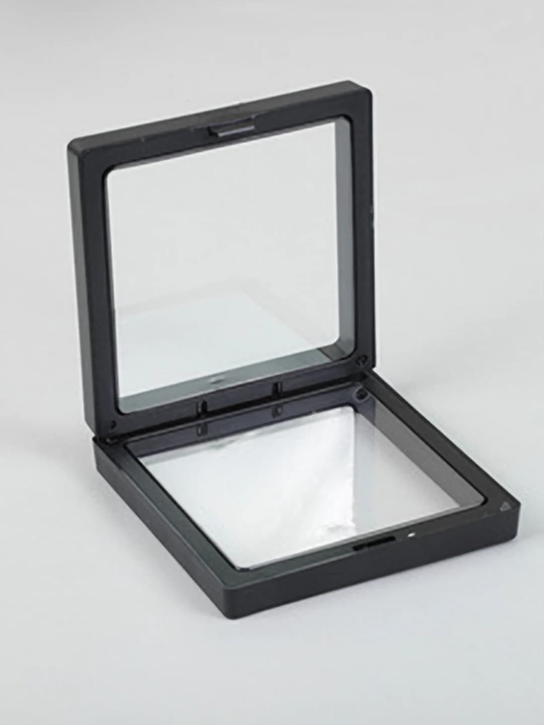 Black 9*9 cm floating box