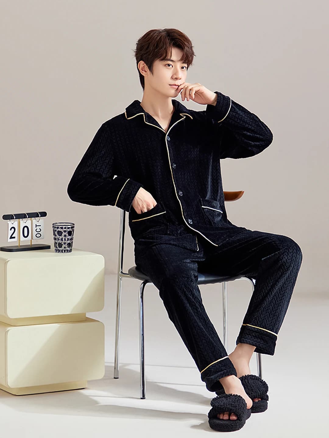 Men's black