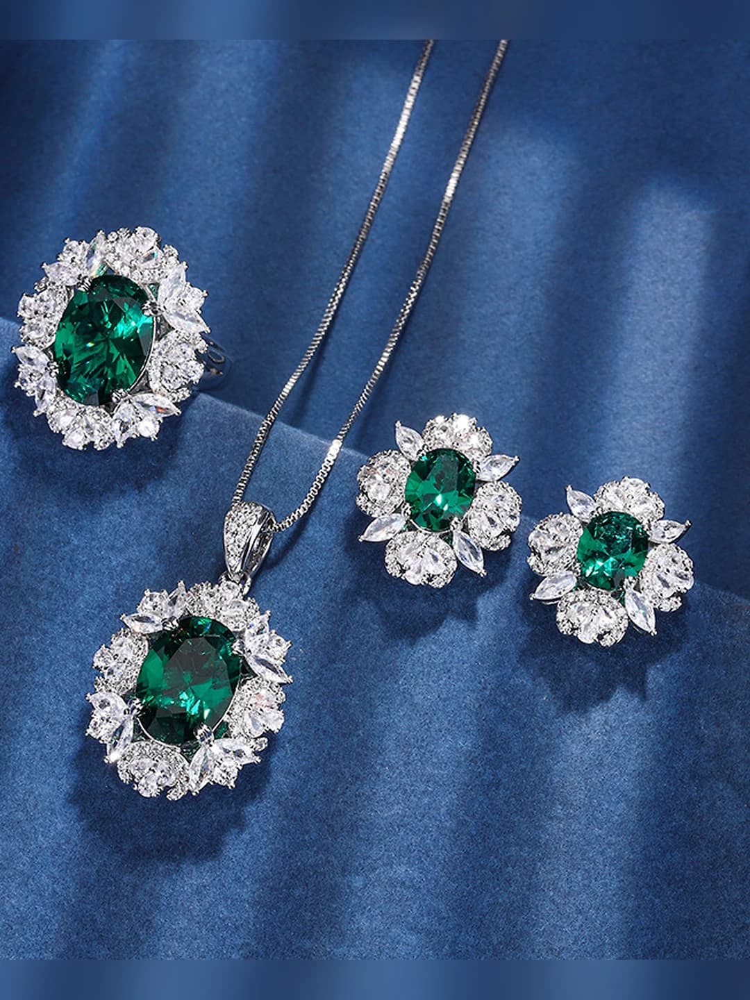 Women's retro set with geometric pattern, gold-plated copper, with cubic zirconia