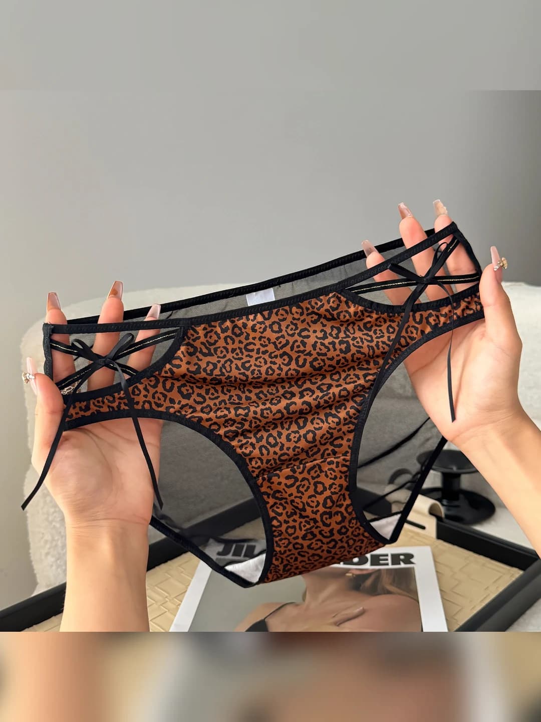 To'q kofe leopard