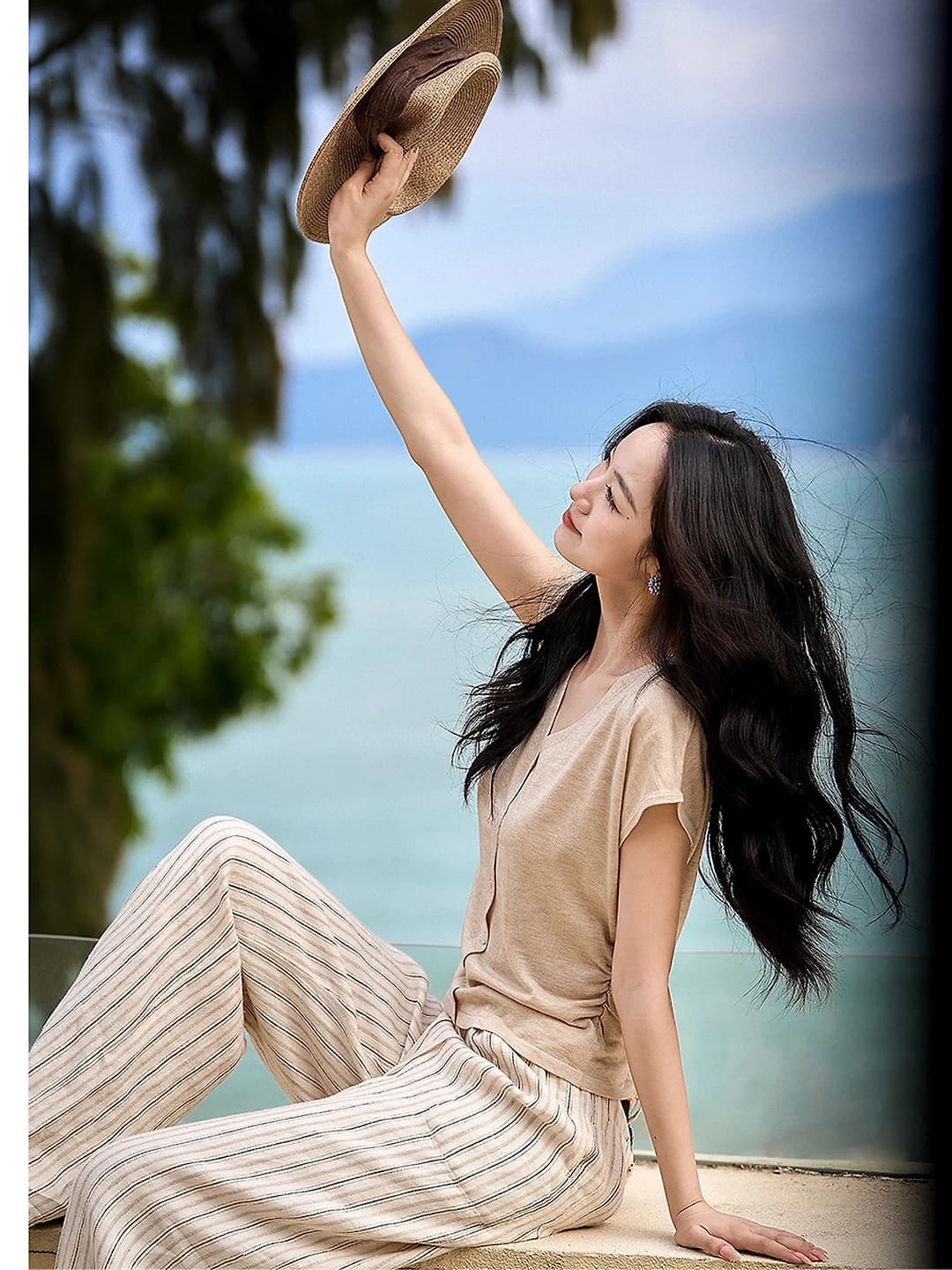 Women's 2026 summer knitted top, V-neck, loose fit, thin, breathable, slimming, short sleeve