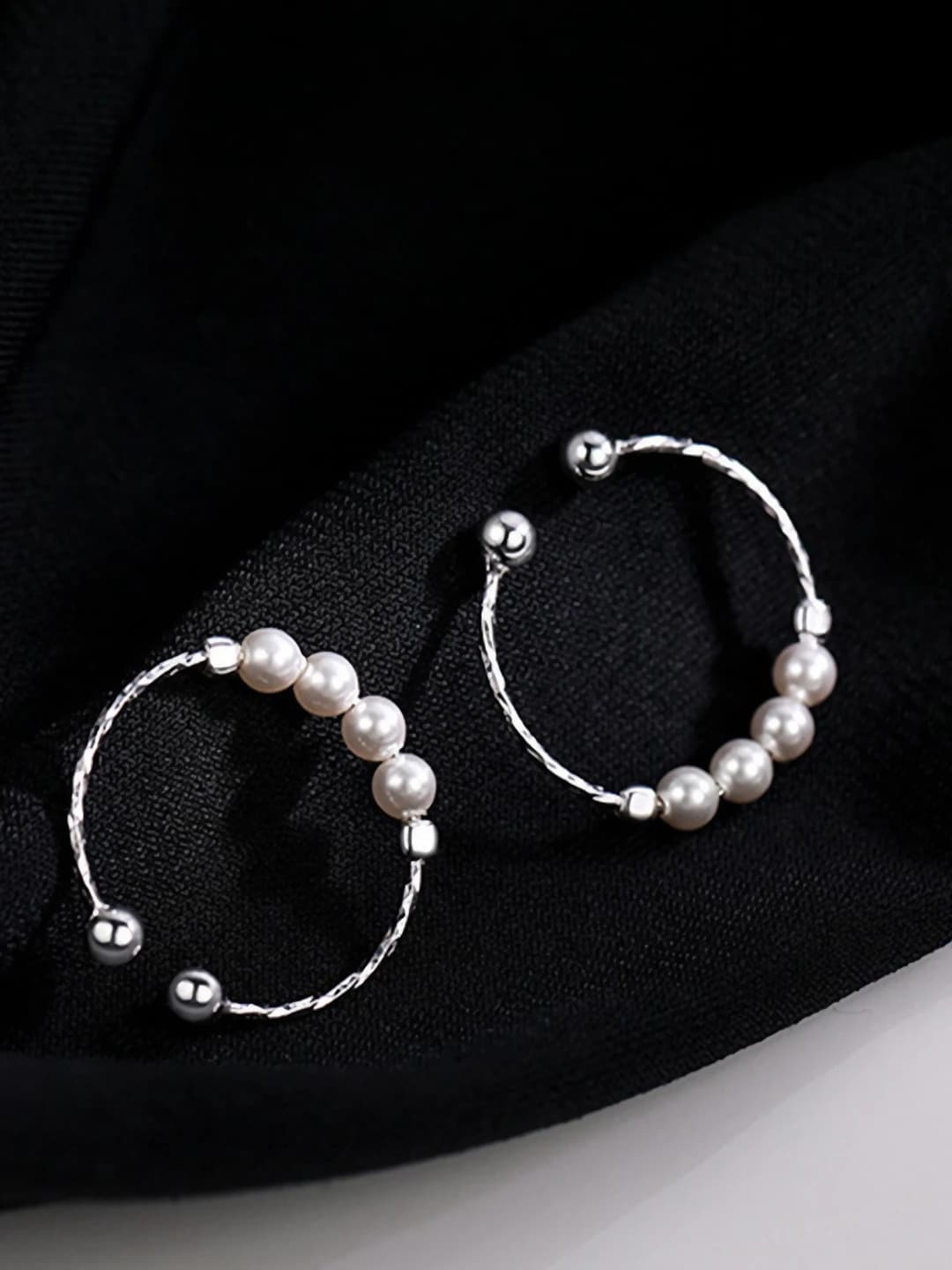 4 pearl ring