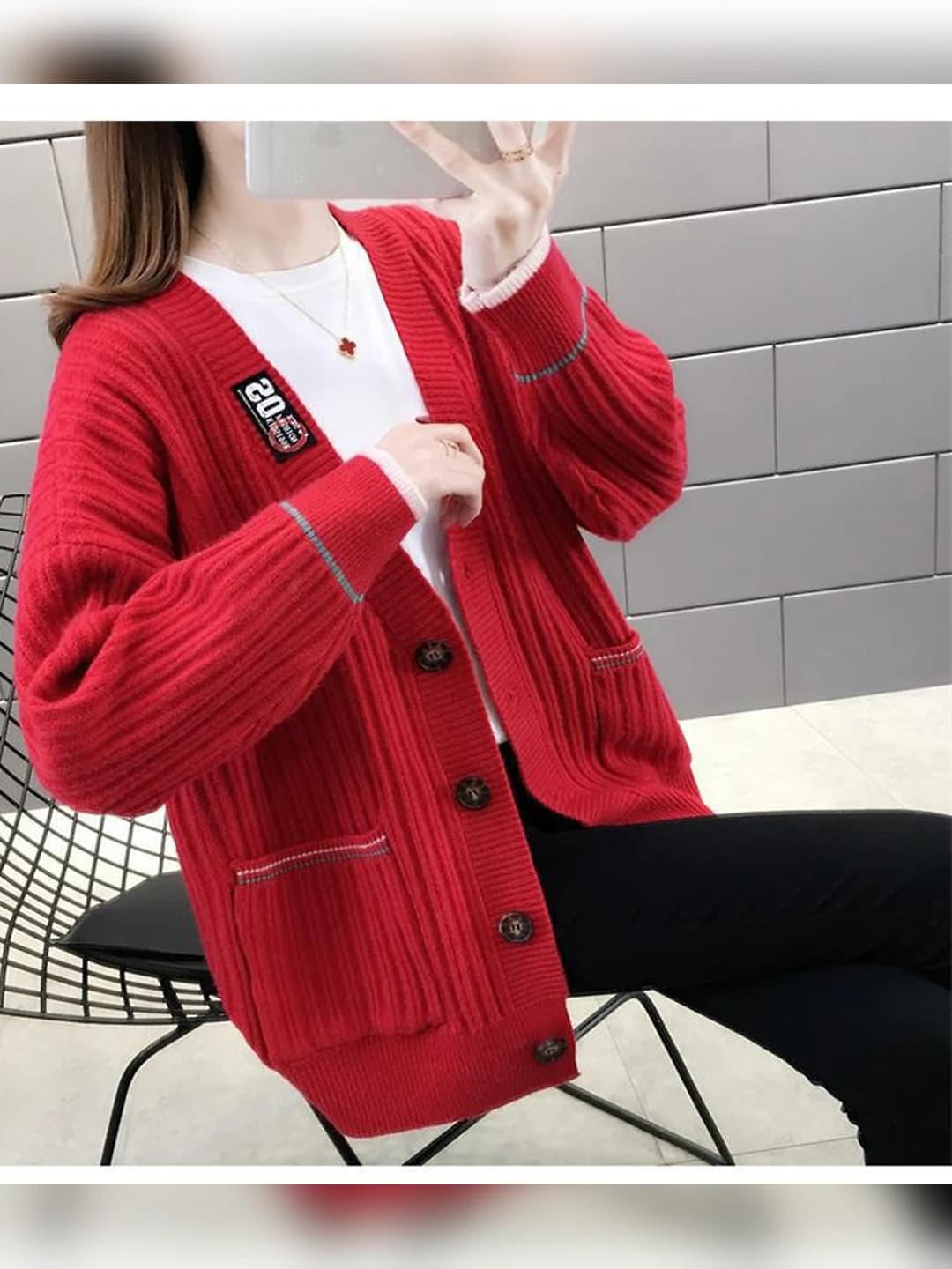 Ayollar uchun trikotaj kardigan, V-yoqa, uzun yeng, bir rangli, bo'sh (oversize) kesim, koreys uslubida, 2026