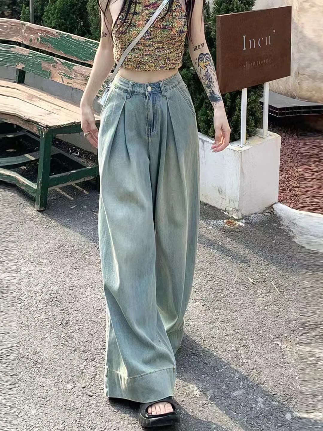 Ayollar uchun retro uslubdagi bo'sh (oversize) keng va klesh jinsi shimlar, baland bel, nozik ko'rsatadigan, yozgi, tay-day ishlov texnologiyasi