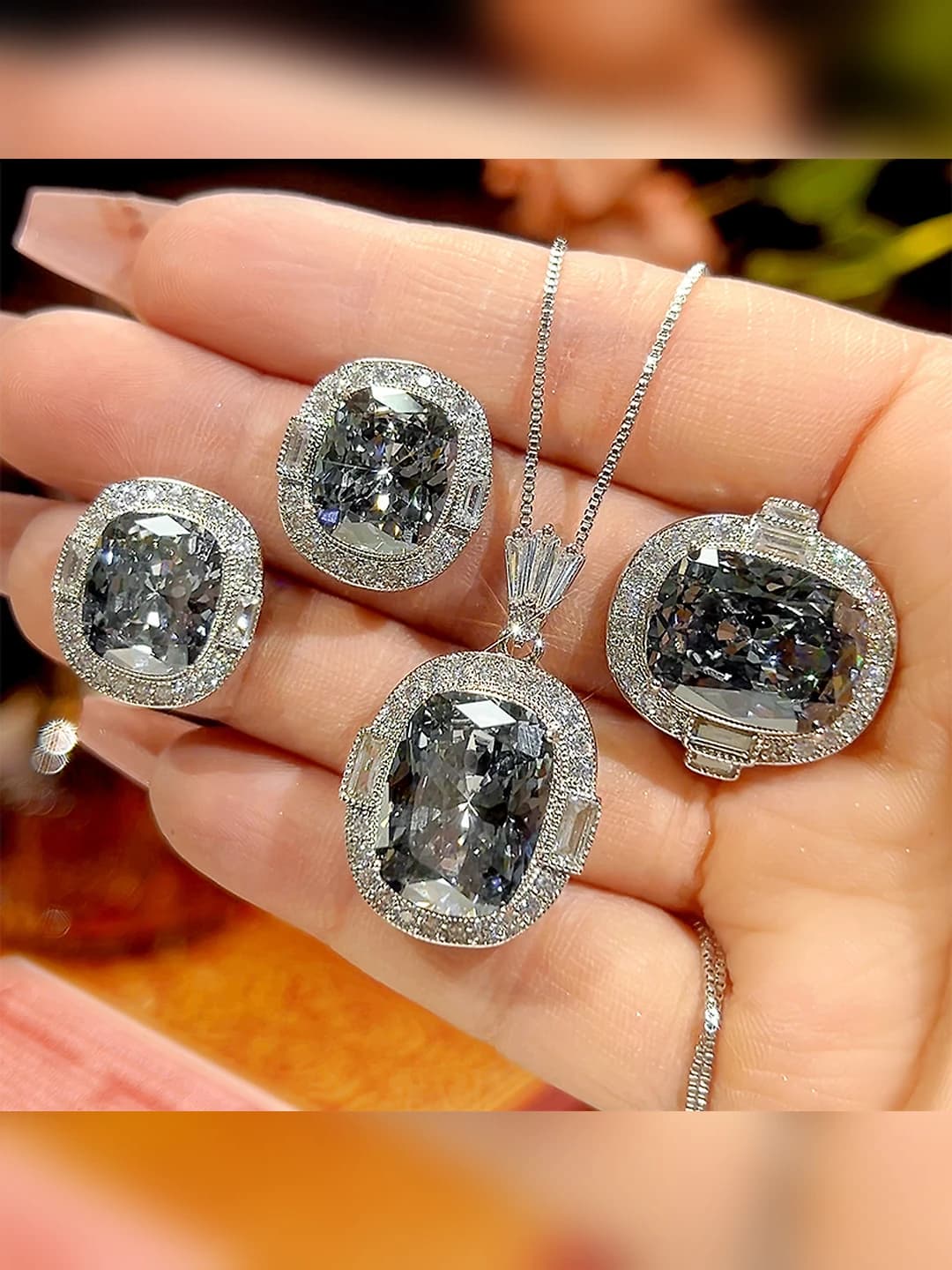 Women's autumn-winter set: jewelry set with water drop pattern, with zircon, on a gold-plated bronze base, black-grey
